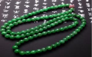 1万左右满绿翡翠项链相关图片，尽在华玉翡翠商城中