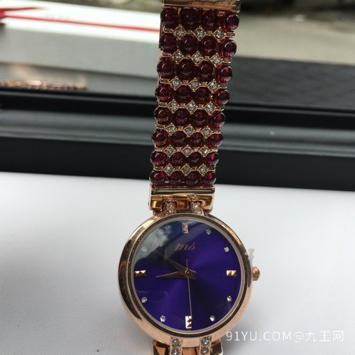 新款石榴石品牌手表 表链采用顶级玻璃体3.