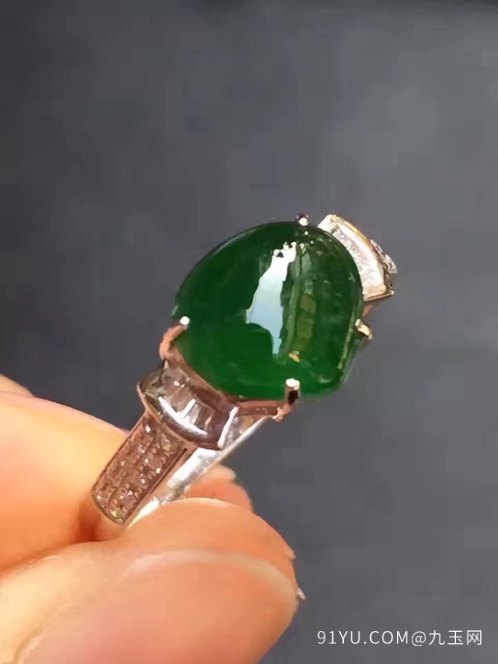 老种深绿心形戒指 18k白金＋南非钻石 种老色辣 