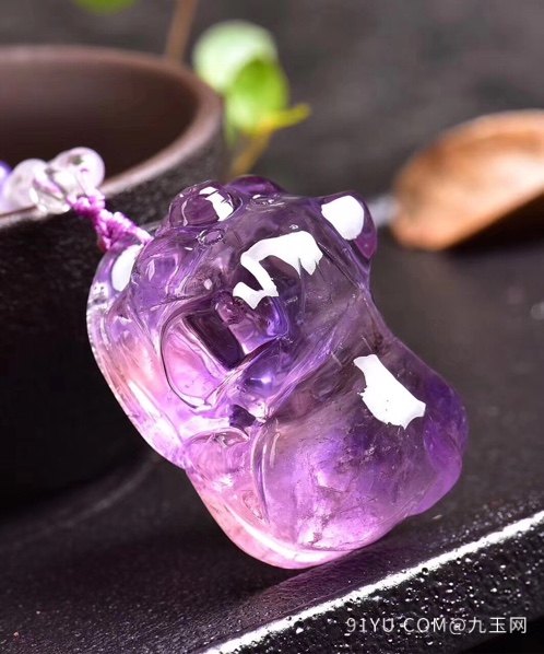 巴西精美纯天然紫水晶招财猪吊坠晶体美颜色漂亮紫水