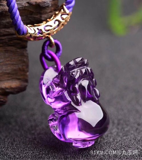 天然巴西紫水晶貔貅吊坠颜色浓郁 造型饱满 雕