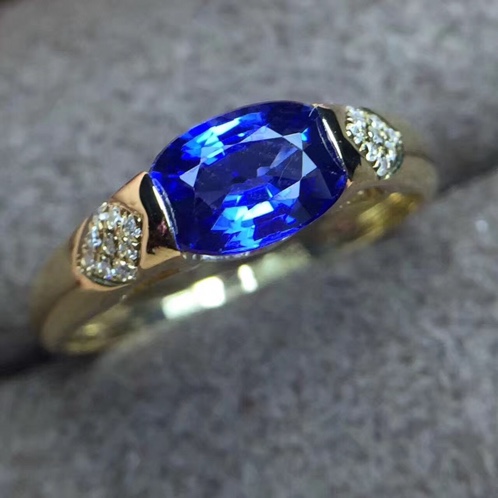 18K金镶＋南非钻石天然蓝宝石戒指