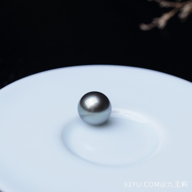 12.5mm海水黑色珍珠圆珠