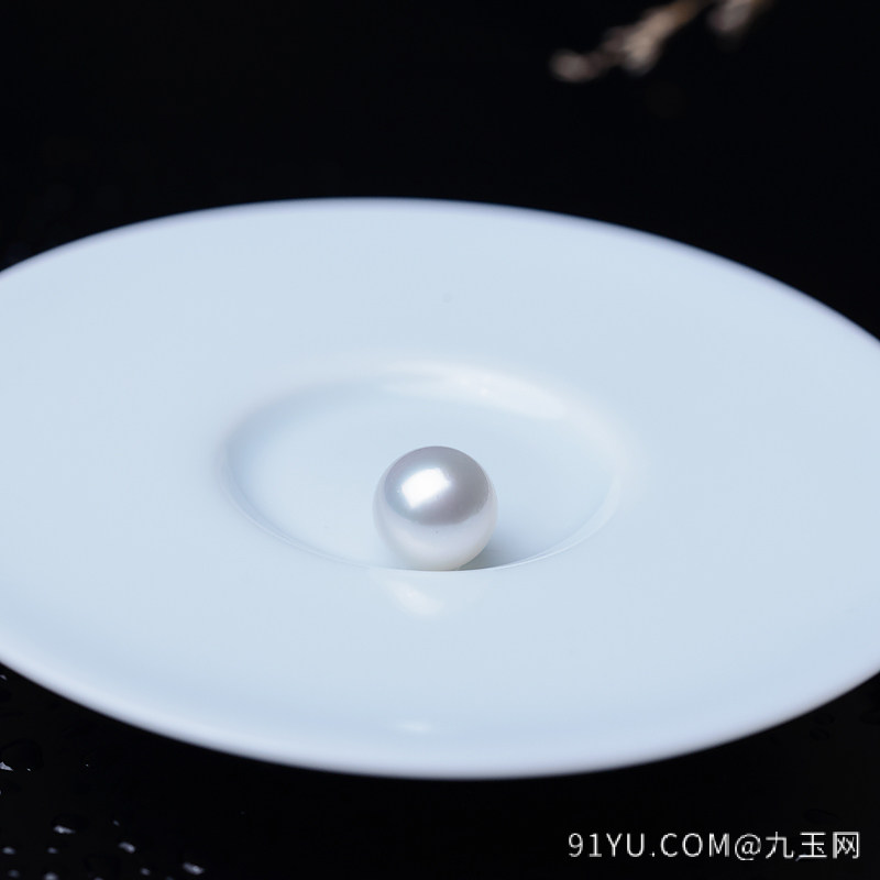 10.5mm海水白色珍珠圆珠