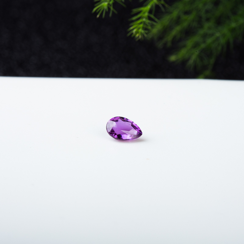 紫色蓝宝石戒面