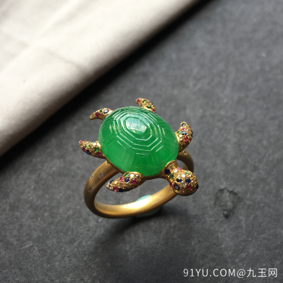 翡翠冰种翠色镶18k金彩宝长寿龟戒指