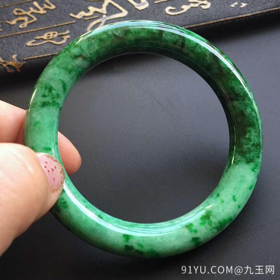细糯种浓绿翡翠圆条手镯(54.5mm)