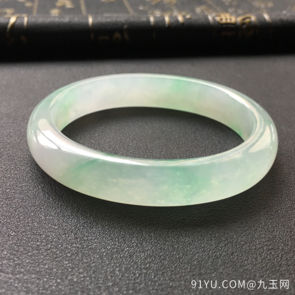 冰种金丝绿翡翠贵妃手镯(54.2-46mm)