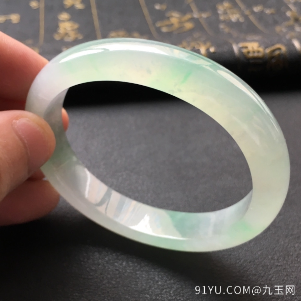 冰种金丝绿翡翠贵妃手镯(54.2-46mm)