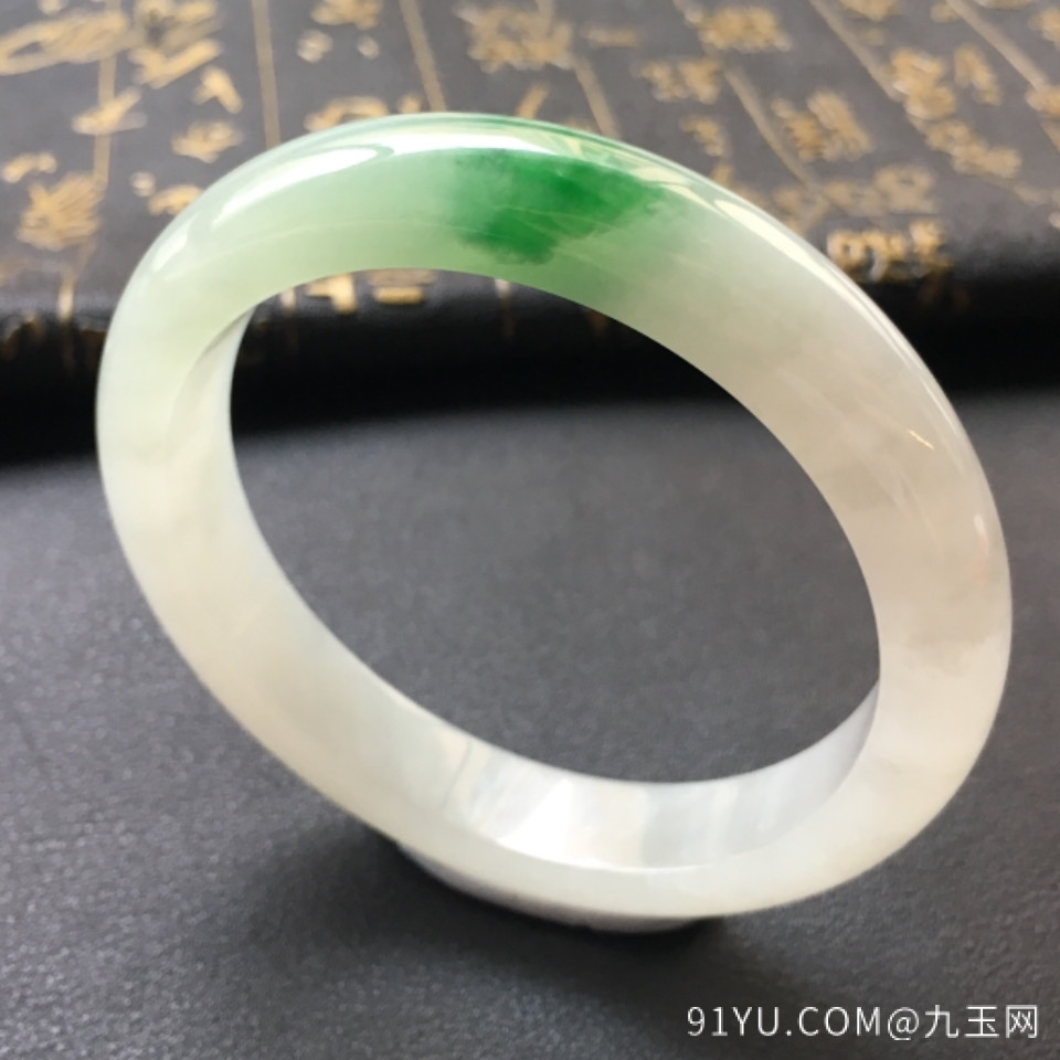 糯冰种飘阳绿翡翠手镯(56.5mm)