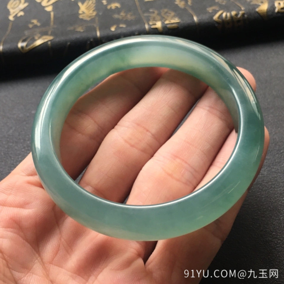 冰种蓝晴水翡翠手镯(56.4mm)