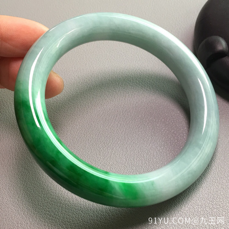 细糯种浓绿圆条手镯(59mm)翡翠
