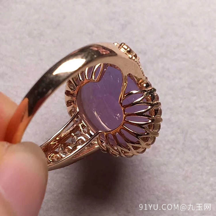 紫罗兰糯种蛋面翡翠戒指