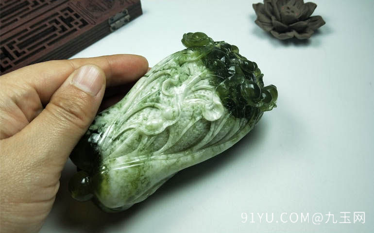 天然岫玉雕刻白菜清清白白手把件 13*6*4.3cm