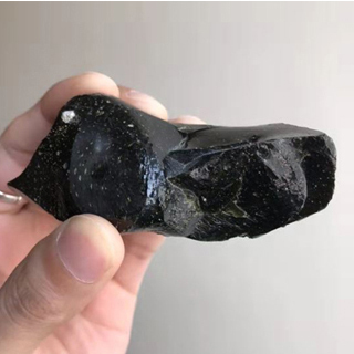 玻璃陨石含钛元素吗