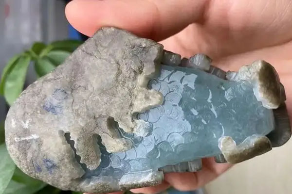 怎么观察翡翠原石是冰种还是水沫玉 它们有什么区别？