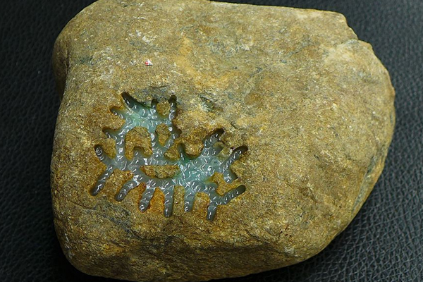 翡翠原石莫西沙场口特点 莫西沙翡翠原石皮壳有哪些表现