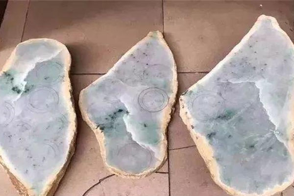  杭州哪里有切割翡翠原石的 切割翡翠原石的价格