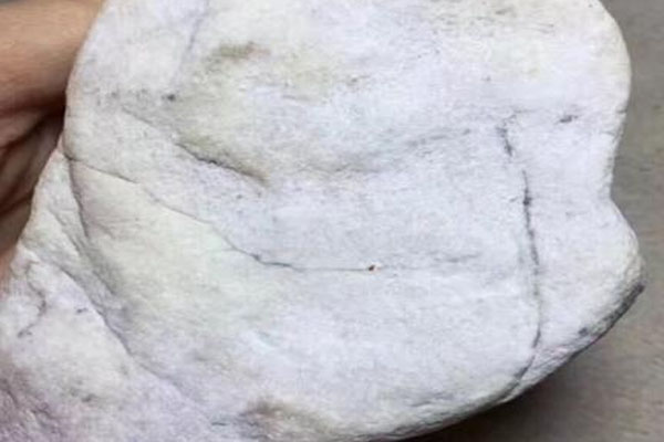 翡翠原石木纳有哪些皮出好货 木纳最常见的皮壳有哪些
