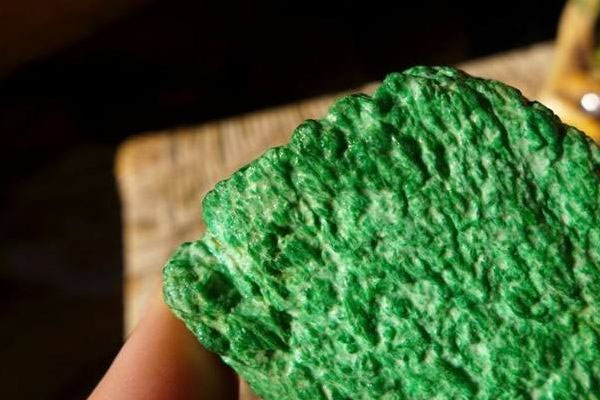 四公斤深绿满色翡翠原石价格 满绿翡翠原石多少钱