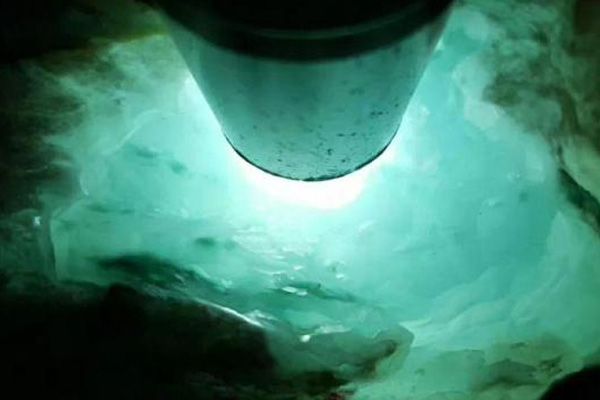 湖北冰种翡翠原石的价格 冰种翡翠原石有什么表现