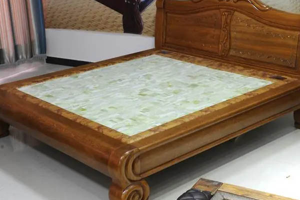 长期睡玉石床垫好吗 长期睡玉石床垫可以吗