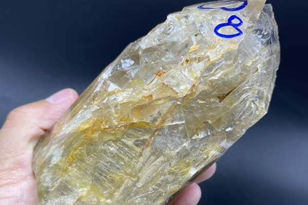 水晶玉石透气吗 水晶玉石的功效是什么