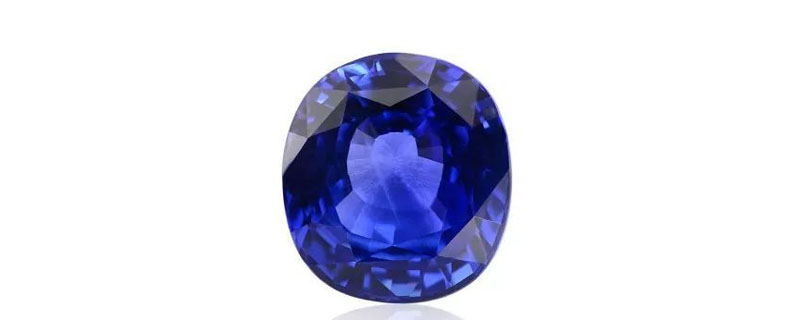蓝宝石颜色越深越好吗