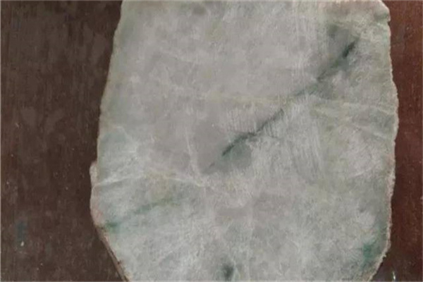 怎么分辨冰种翡翠原石
