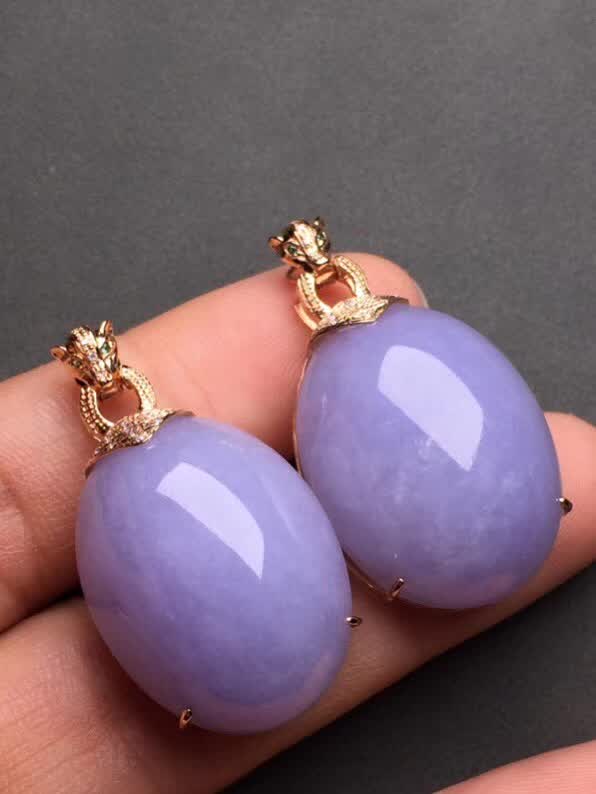 新品/件紫罗兰鸽子蛋吊坠18K金伴钻石镶嵌A货翡翠，种好色辣，时尚大方，完美无瑕����