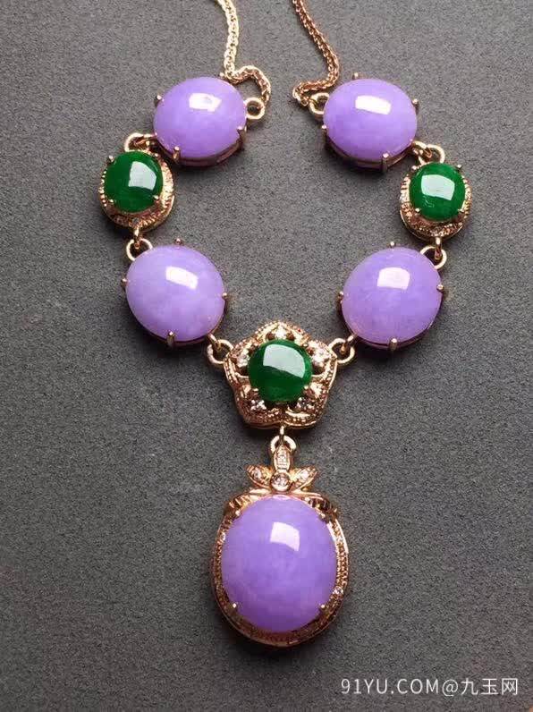 新品紫罗兰蛋面锁骨链18K金伴钻石镶嵌A货翡翠，种好色辣，时尚大方，完美无瑕����