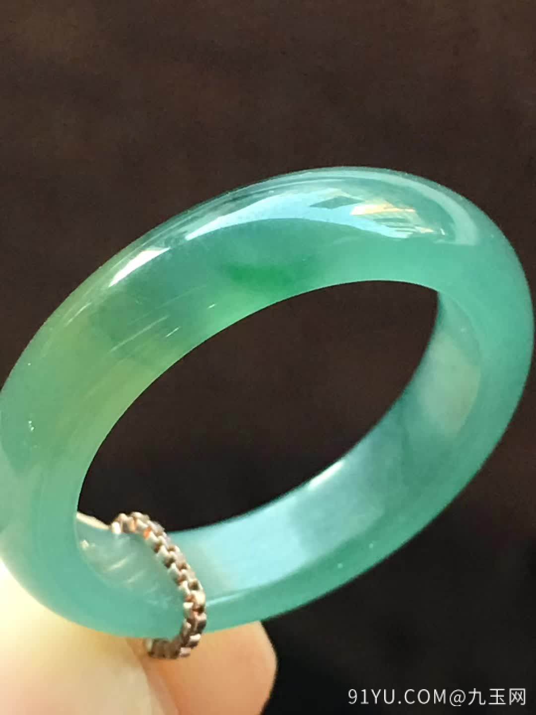 冰蓝水飘黄翡飘色戒指指环，尺寸18/4.8/3.3。水润 细腻 完美 靓丽q