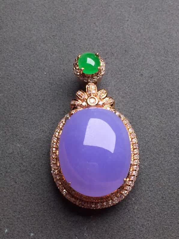 新品豪华紫罗兰鸽子蛋吊坠18K金伴钻石镶嵌A货翡翠，种好色辣，时尚大方，完美无瑕����