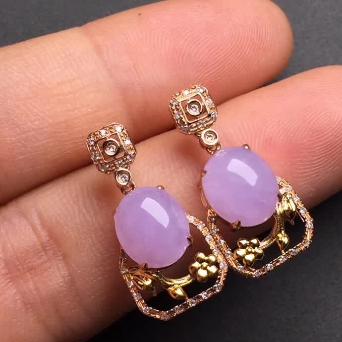 新品：冰紫蛋面耳环18K金伴钻石镶嵌A货翡翠，种好色辣，时尚大方，完美无瑕����