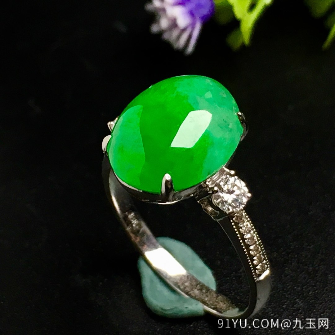 冰阳绿戒指，色阳，戒指内圈17裸石尺寸12-9.5-5，特惠价����