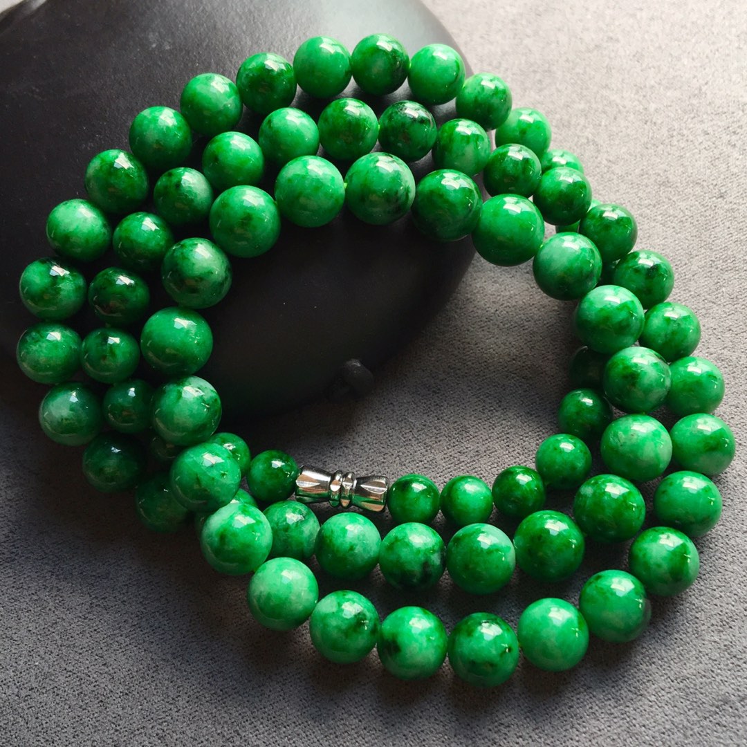 冰种辣绿珠珠项链手链两用，色辣绿，珠圆玉润，超大气，直径：8.6-6.3mm