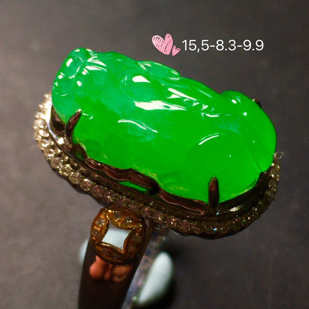 价[色] 【貔貅戒指，冰正阳绿】水润通透，玉质细腻，完美无暇，18k金奢华钻石镶嵌☕