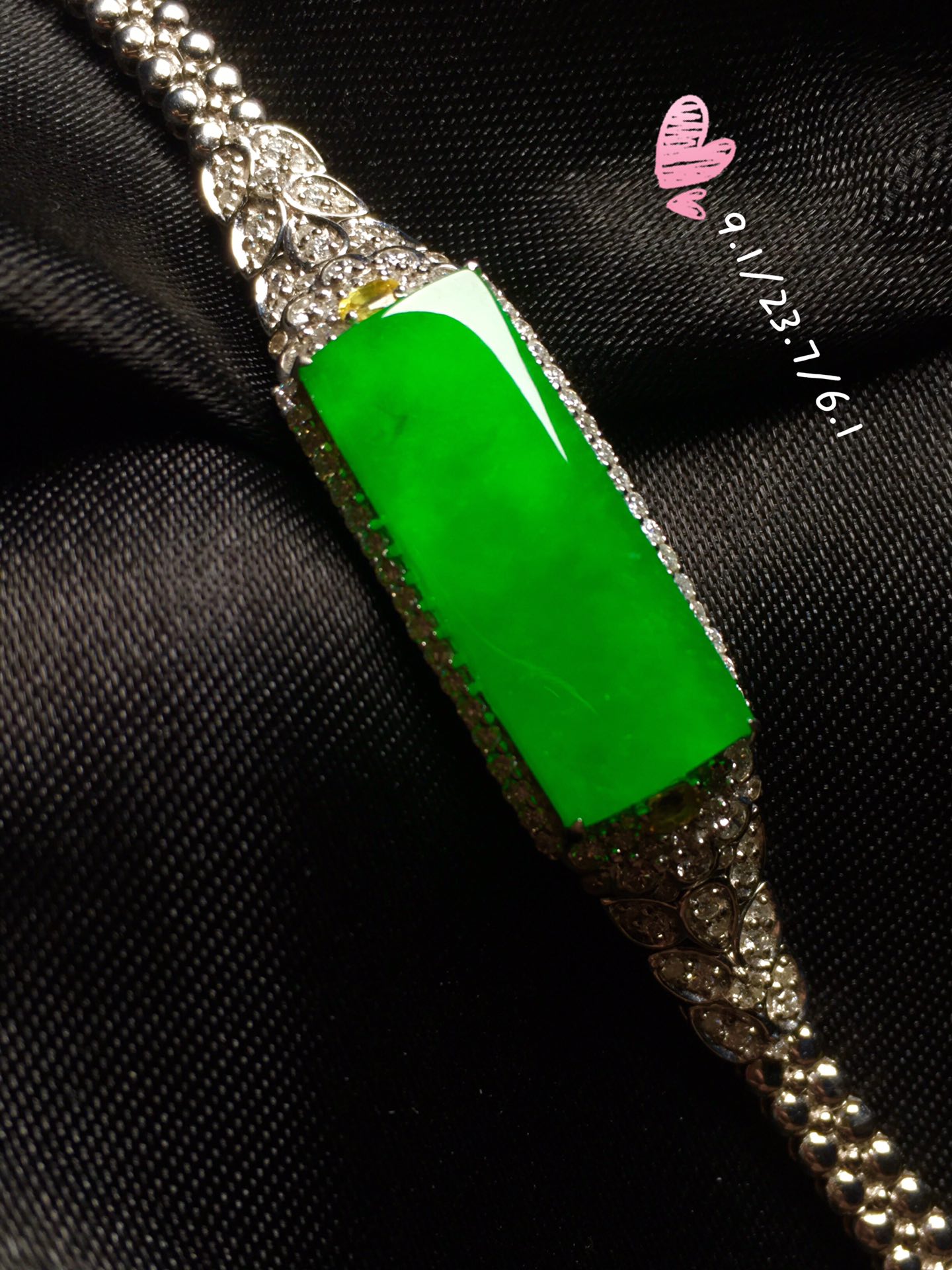 【冰阳绿，方牌，手链】水润通透，玉质细腻，冰绿冰透，完美无暇，18k金奢华钻石镶嵌