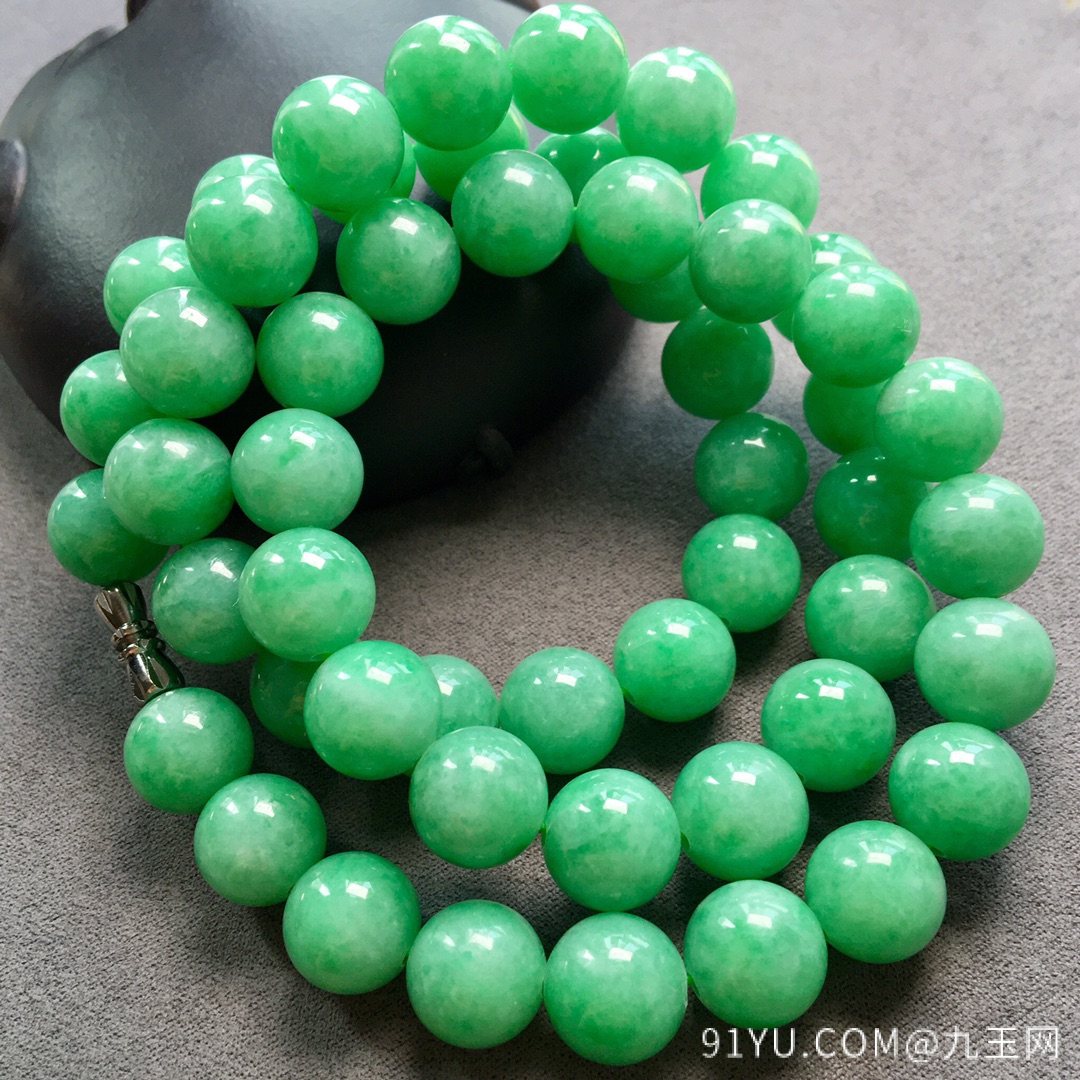 ❤。冰绿珠珠项链手链两用，珠圆玉润，起光起胶，裸石：11.5mm。52颗