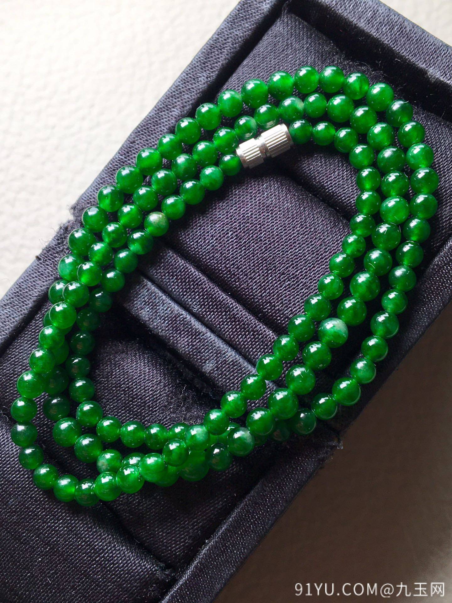 ❤。极品高冰种帝王绿珠珠项链手链两用，珠圆玉润，翠色盈盈，很通透，收藏级，直径：3.6，颗