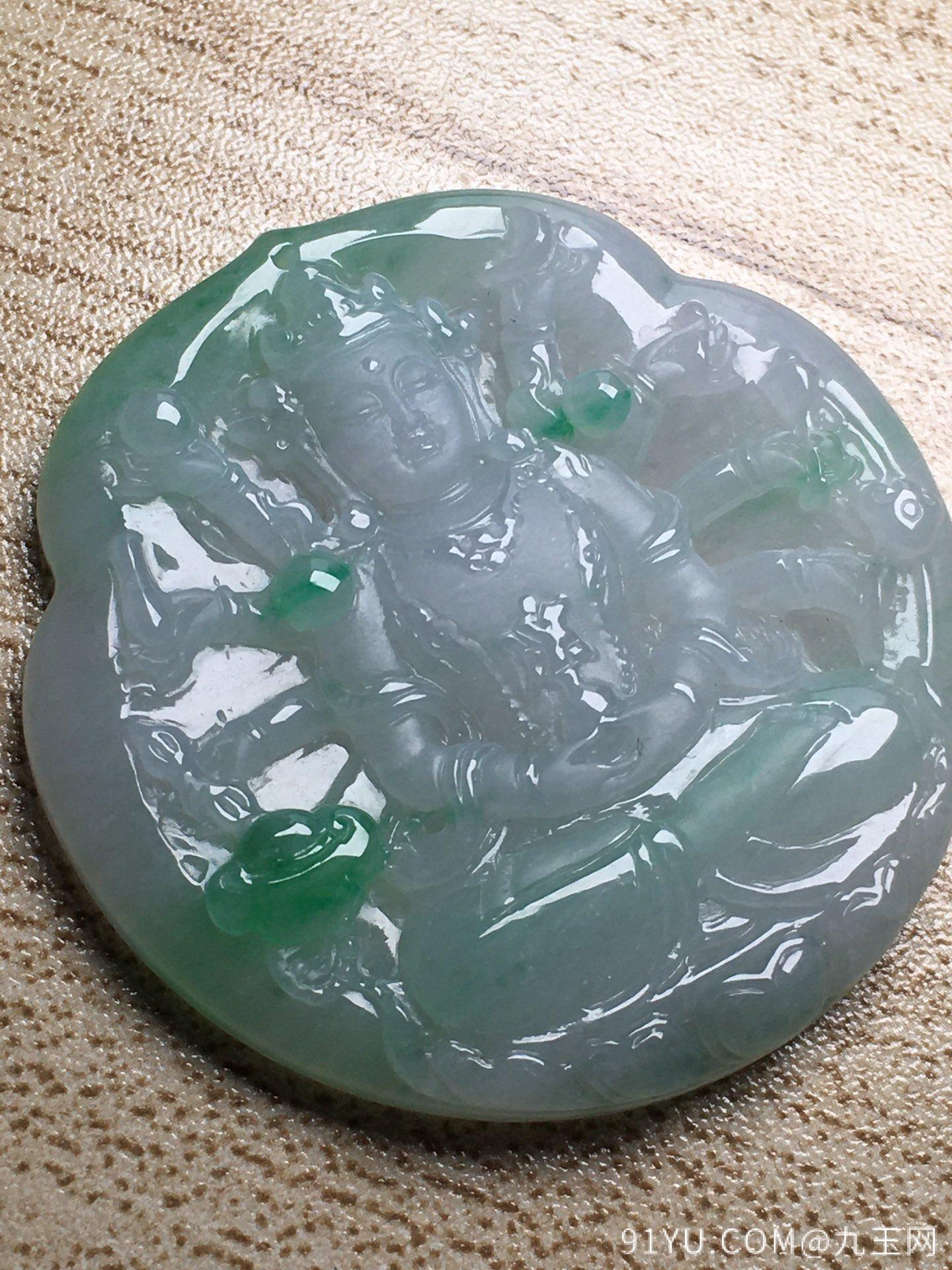 价❤高冰种绿千手观音牌，玉质细腻，完美裸石：56-6.8