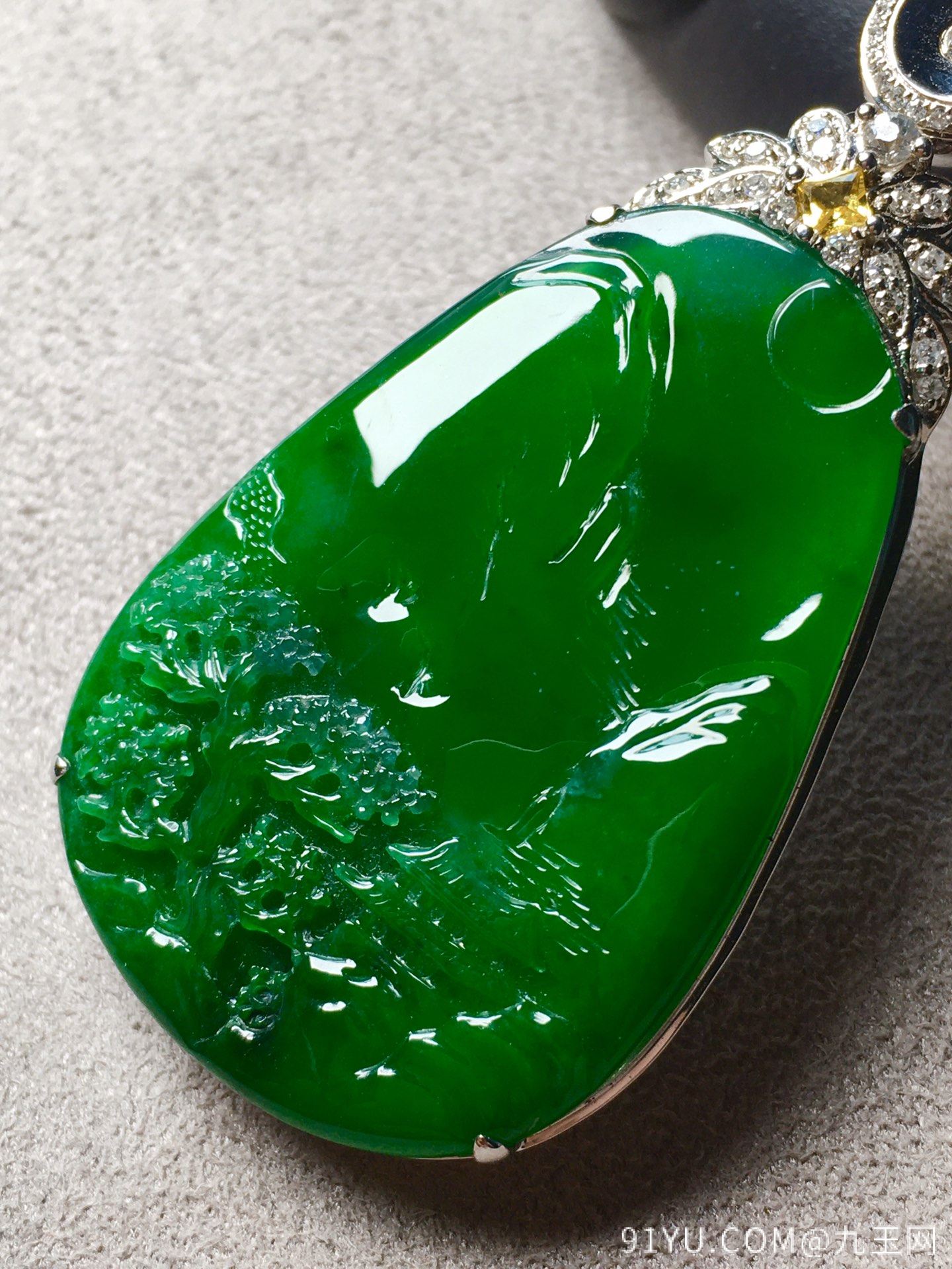 价❤正阳绿山水牌吊坠，玉质细腻，完美裸石：38.6-27-5