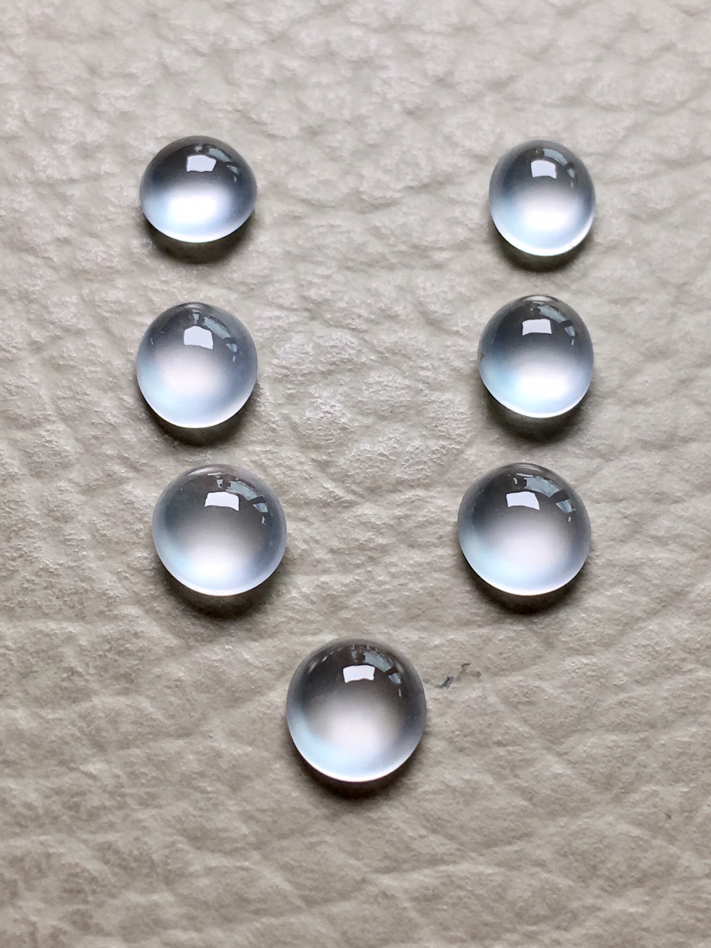 ❤全部。一手极品玻璃种蛋面，颗颗晶莹剔透，镶嵌后效果翻倍，裸石：6.4-5.5-3.3mm。完美