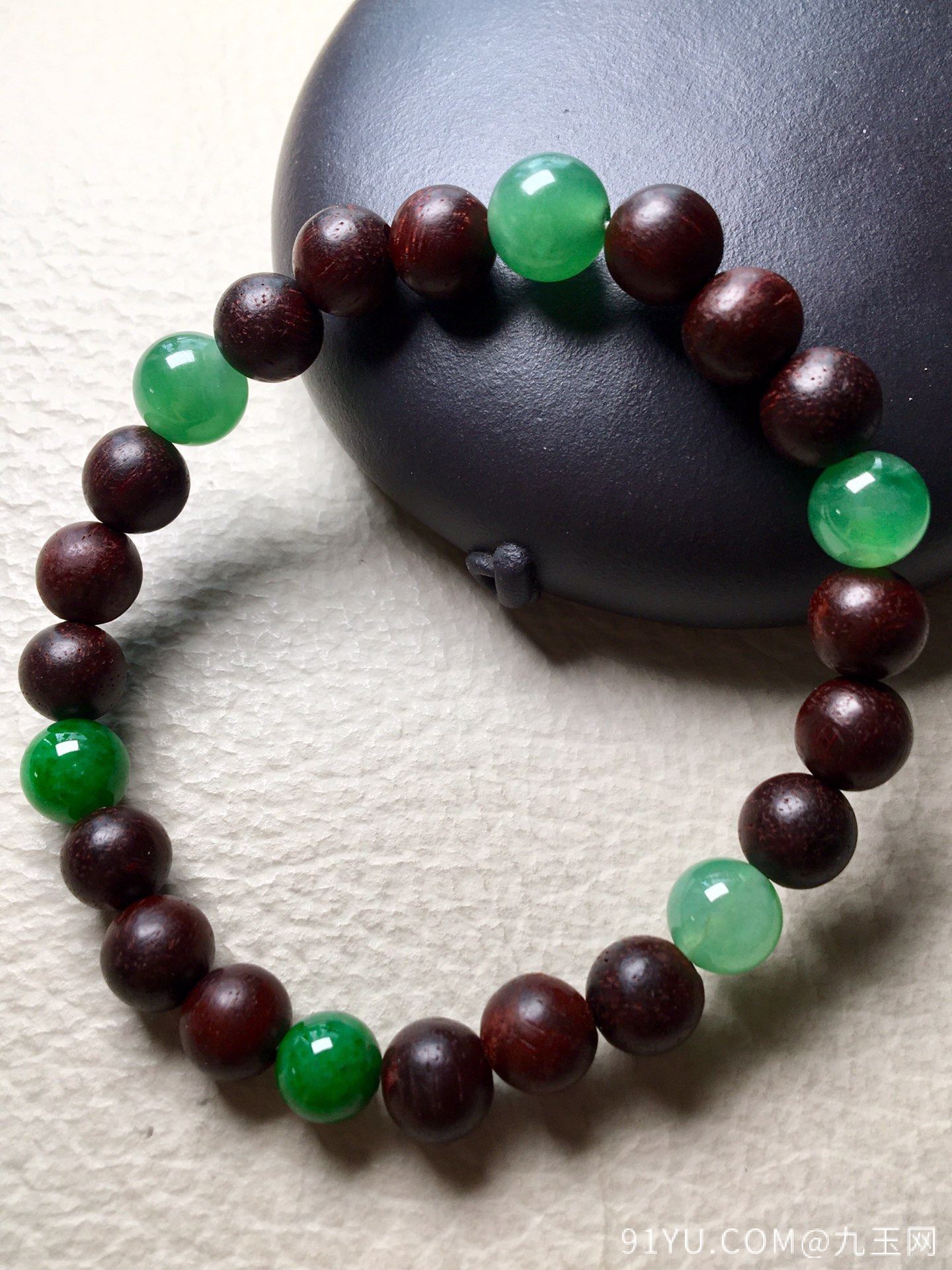 ❤。冰种阳绿珠珠手串，色阳绿，珠圆玉润，直径：8.7-7.8mm