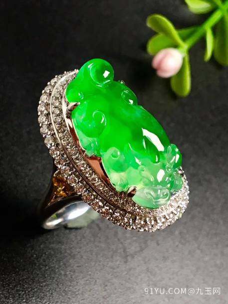 冰阳绿貔貅戒指，色阳，种老，戒指内圈17.5裸石尺寸22.5-11-5第1张