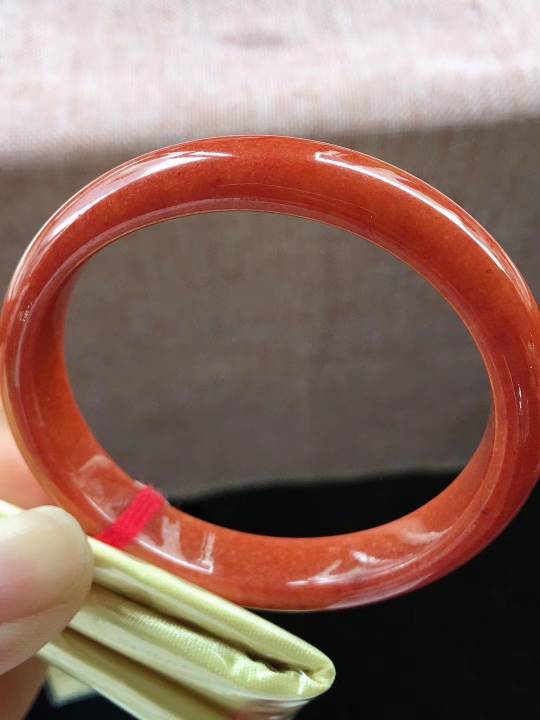 红翡贵妃翡翠手镯，完美种老，尺寸55／11／7mm，短径51mm，特惠[玫瑰]不议