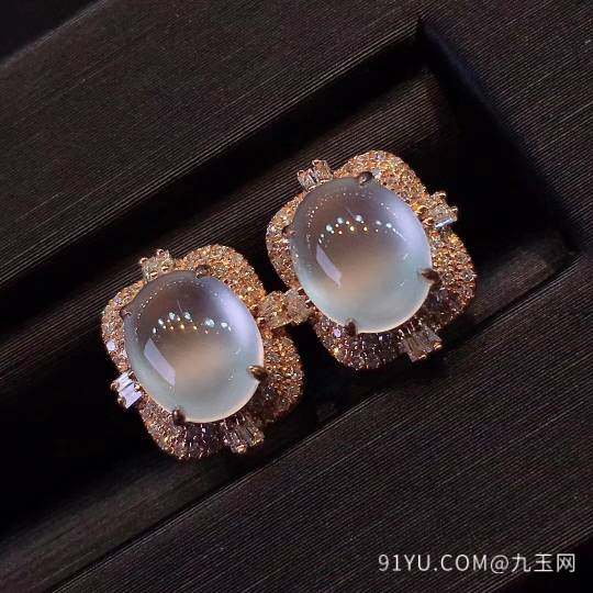 纯美玻璃种蛋面耳钉，纯净，荧光4射，完美，18k金镶嵌钻石，[爱心